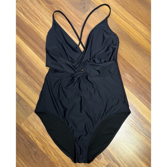 AERIE Black Full Coverage One Piece Swimsuit - Picture 1 of 6